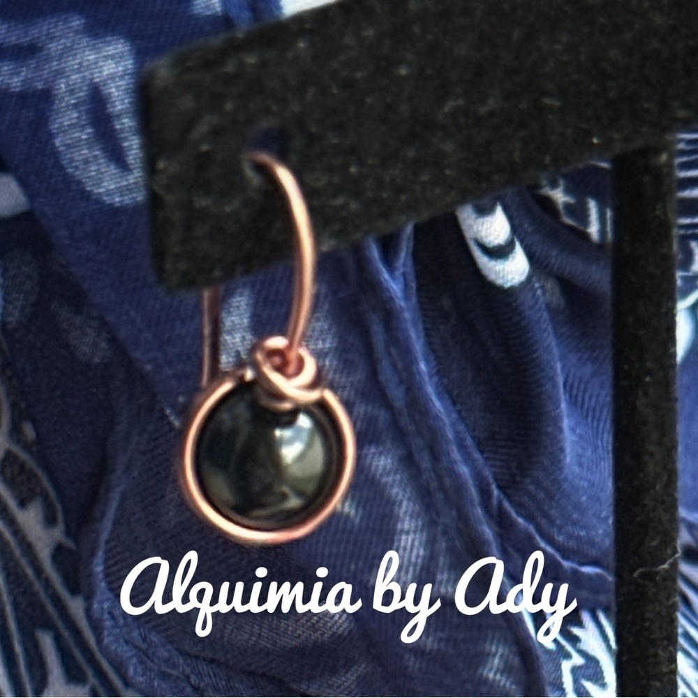90’s minimalistic Elegant Black onyx and Copper Earring